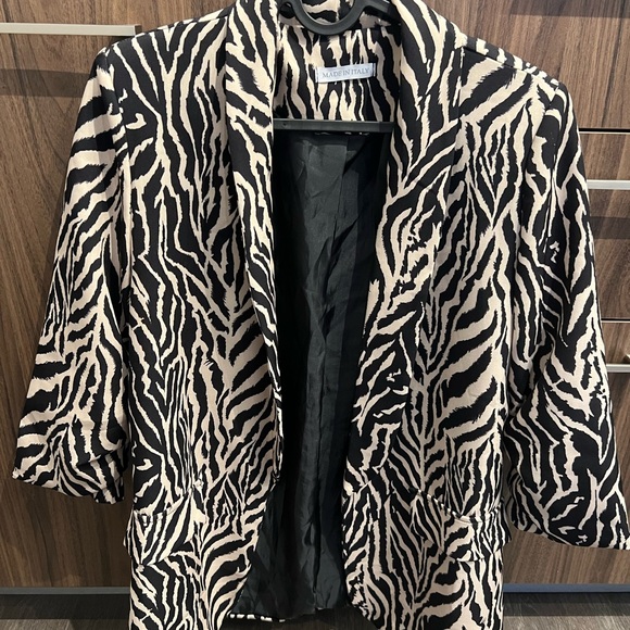 Black and White Zebra Print Jacket - Picture 1 of 3